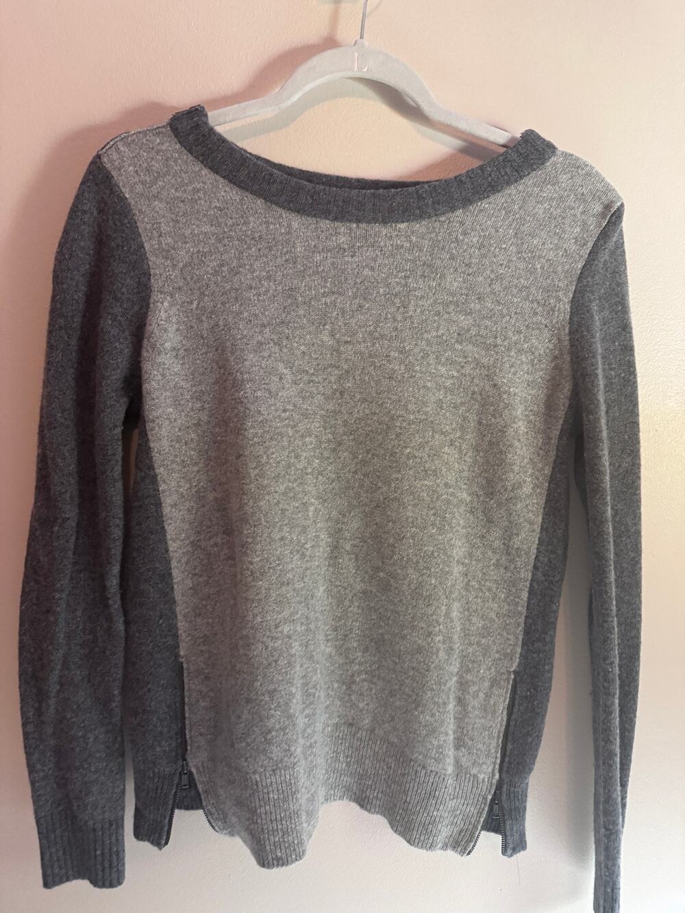 J.Crew Women’s Small 100% Wool Gray Colorblock Sweater Side Zips Crewneck